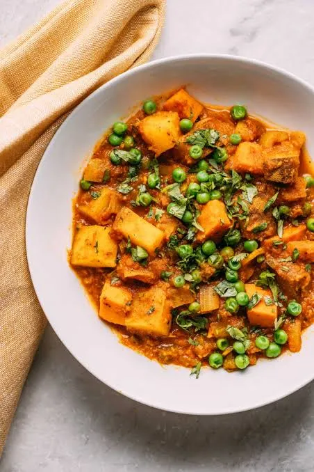 Pea, Paneer & Potato Curry